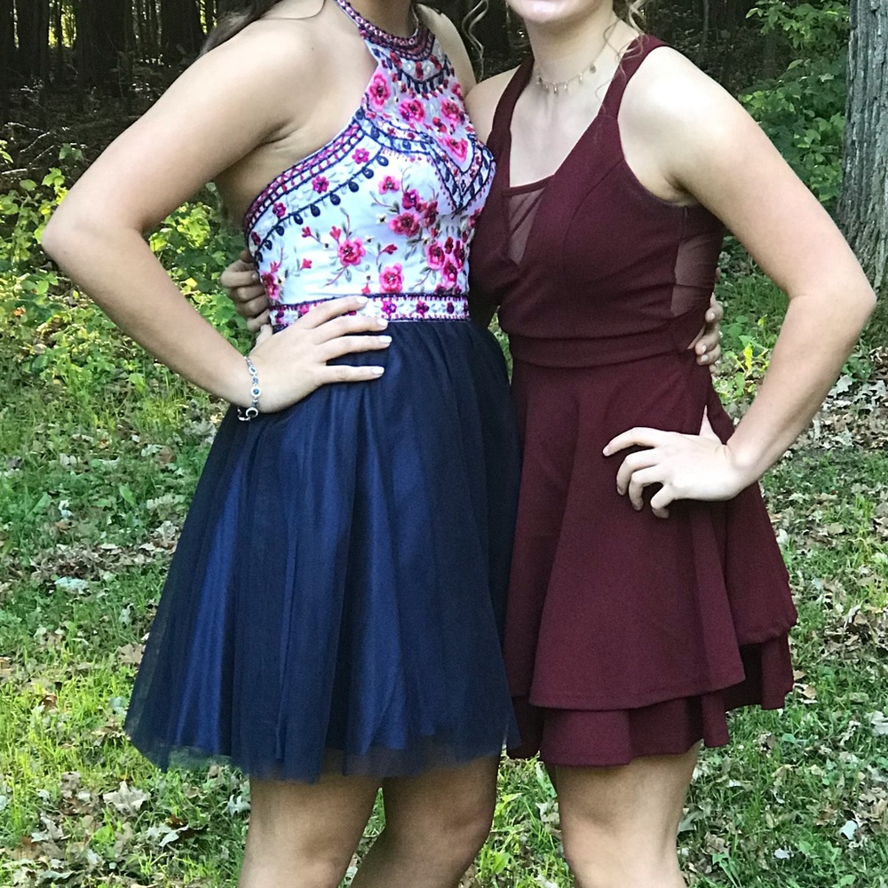 Beautiful halter-neck floral homecoming dress